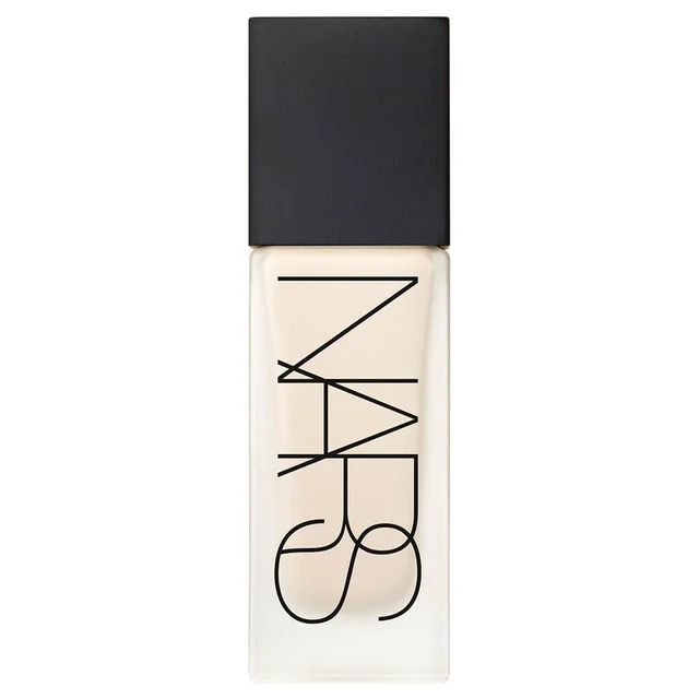 NARS Cosmetics Luminous Weightless Foundation