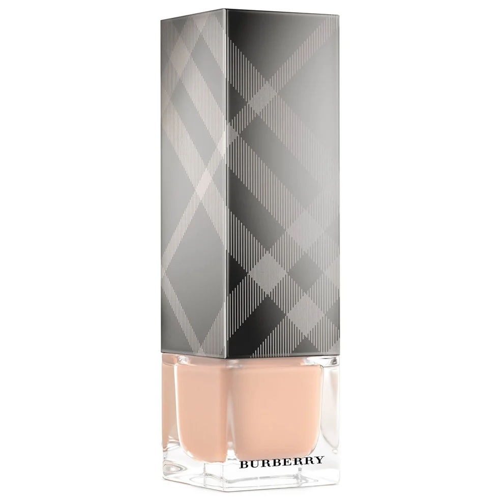 Burberry Fresh Glow Foundation 30ml (Various Shades)Image1
