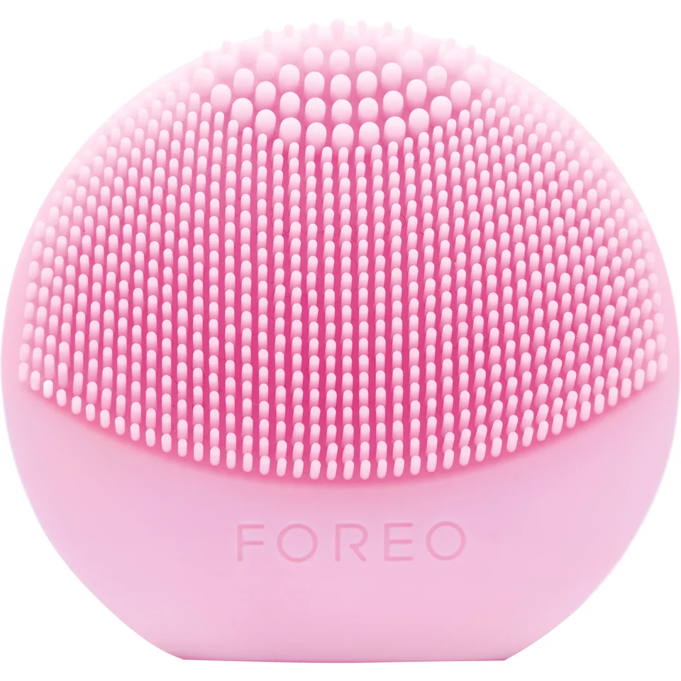 FOREO LUNA™ play (Various Shades)Image1