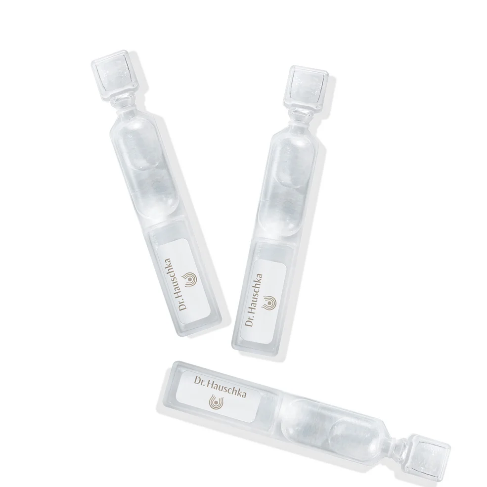 Cure intensive jour/nuit pour peaux sensibles du Dr. Hauschka (30 x 1 ml)Image1