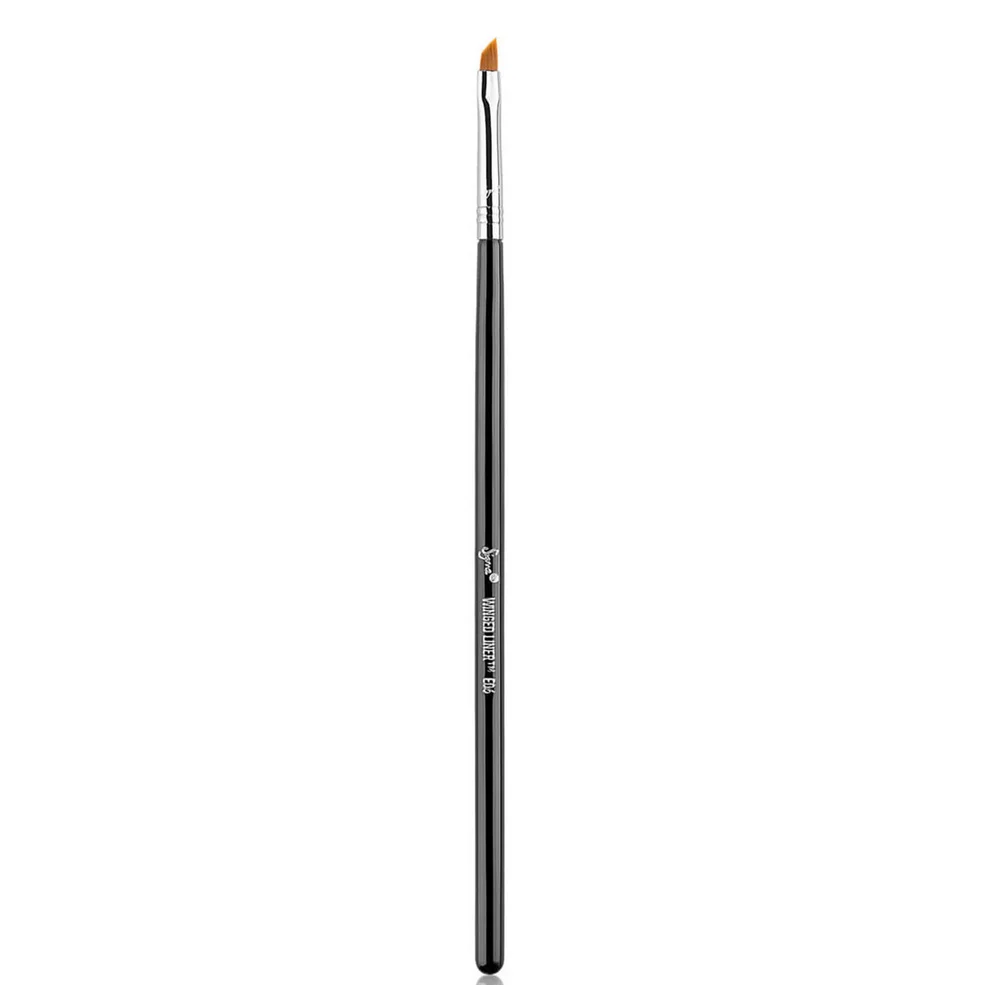 Sigma E06 Winged Liner™ pinceau crayon de contour des yeuxImage1