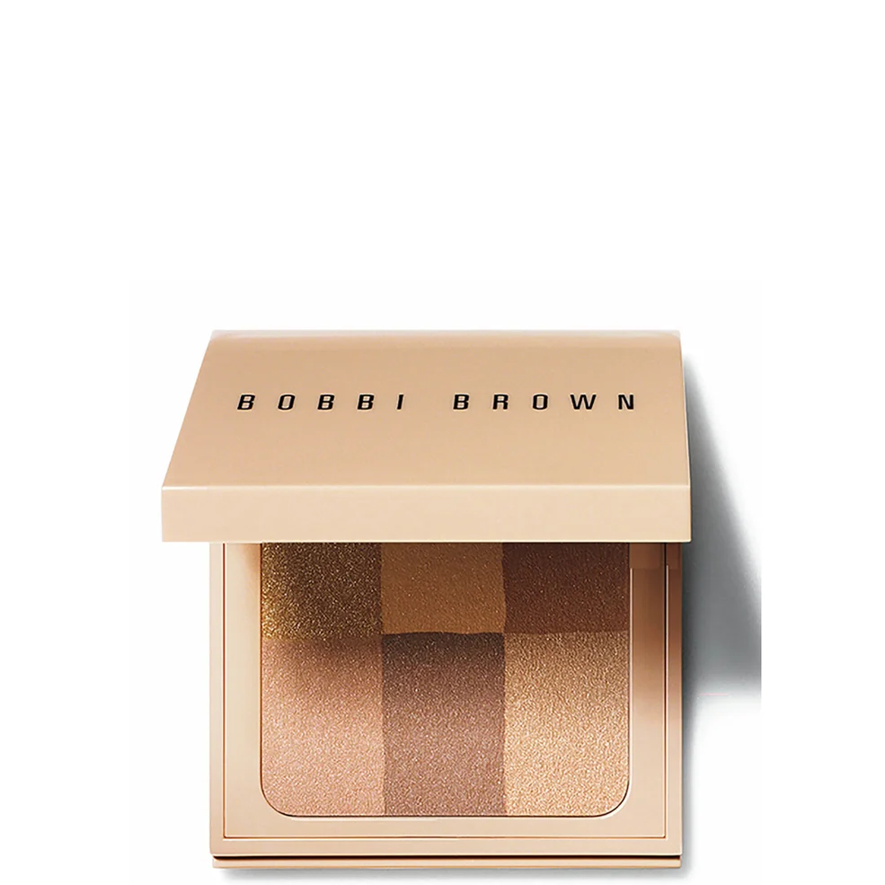 Poudre illuminatrice Nude Finish Bobbi Brown - BuffImage1
