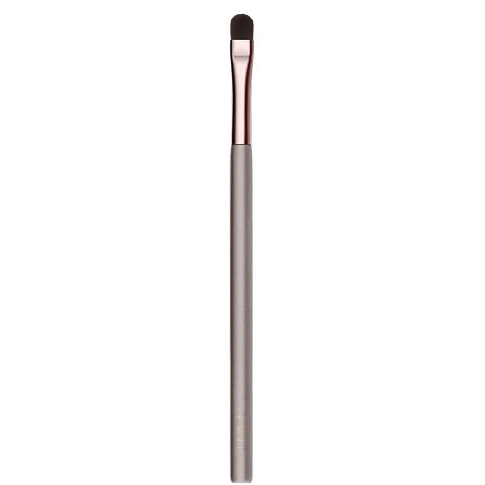 delilah Eye Definer BrushImage1