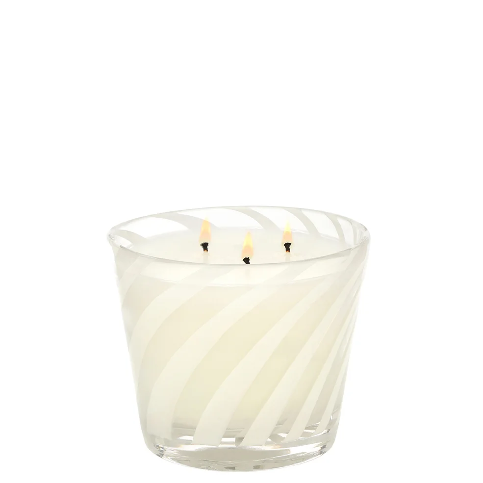 NEST Fragrances x Gray Malin Amalfi Lemon and Mint 3-Wick Candle 600gImage1