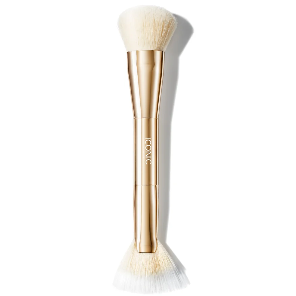 ICONIC London Cheek Glow Brush ExclusiveImage1